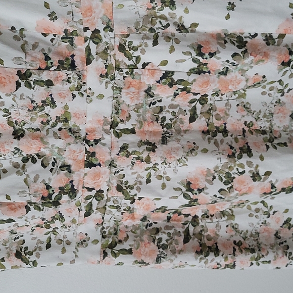 Forever 21 Contemporary Floral Sheath Dress - Picture 4 of 5